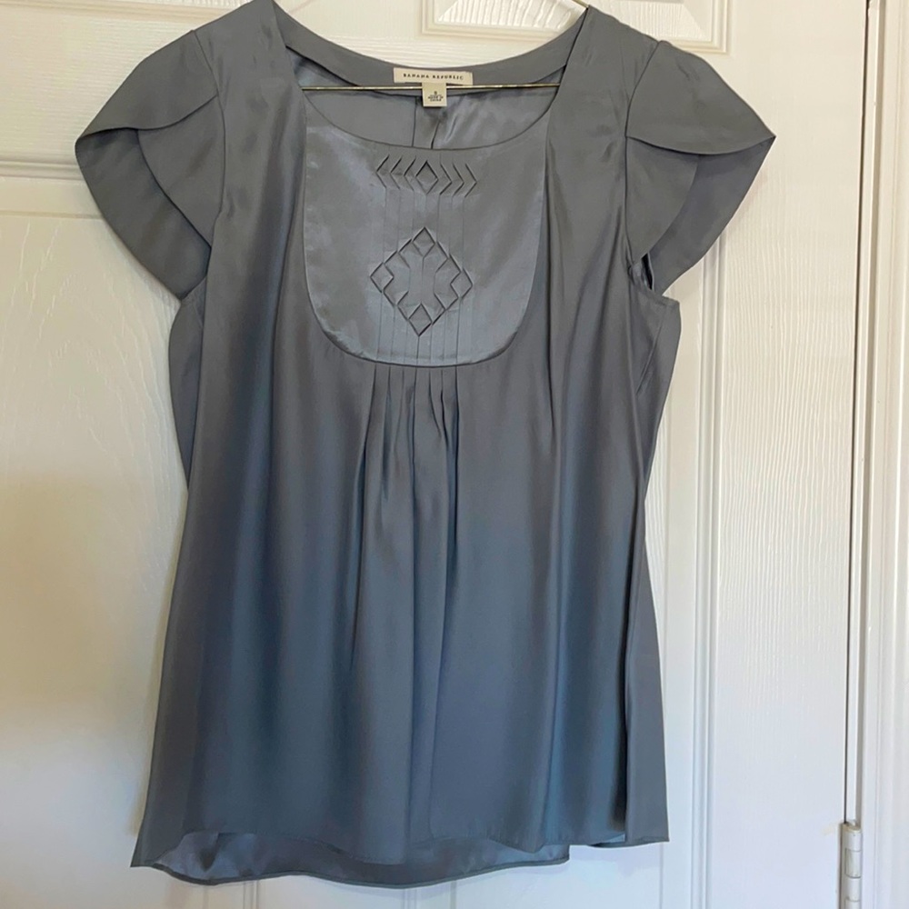 NWOT Banana Republic top